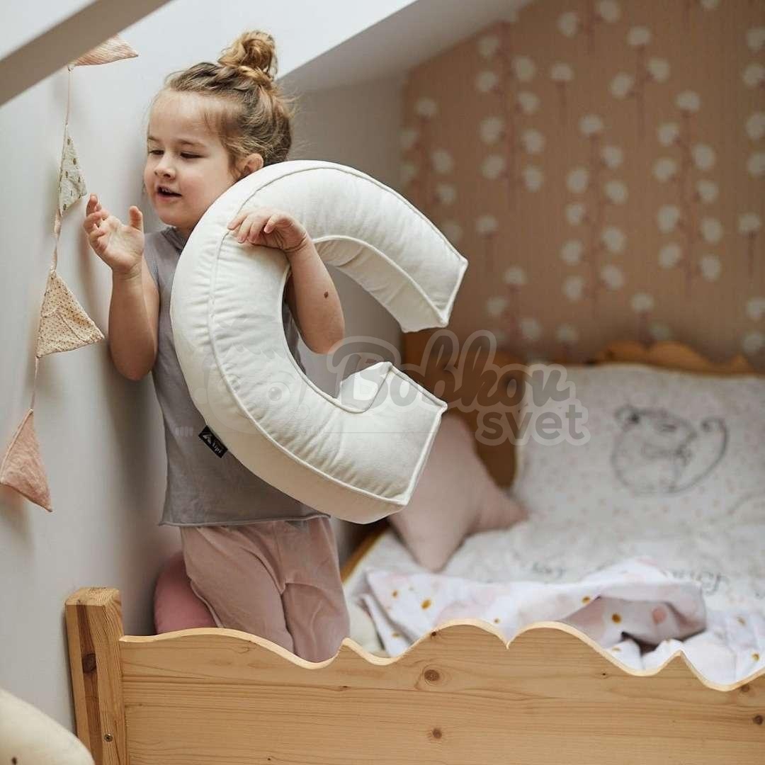 Dekoračný vankúš v tvare písmena / VELVET písmená z abecedy - bordó