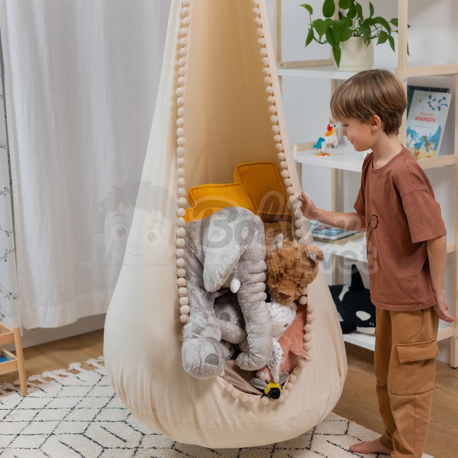 Závesná hojdačka - XXL hojdacia kvapka s 2 vankúšmi - CAPUCINO s POMPOMS