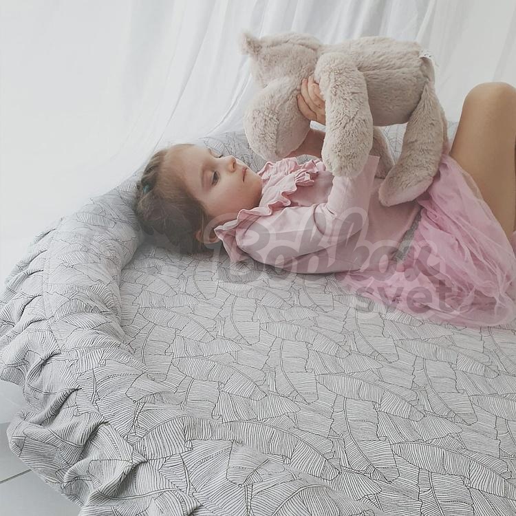 Detské hniezdo okrúhle s volánom / podložka na hranie 120 cm - lístie