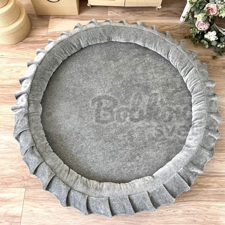 Detské hniezdo okrúhle s volánom VELVET / podložka na hranie 120 cm - sivá