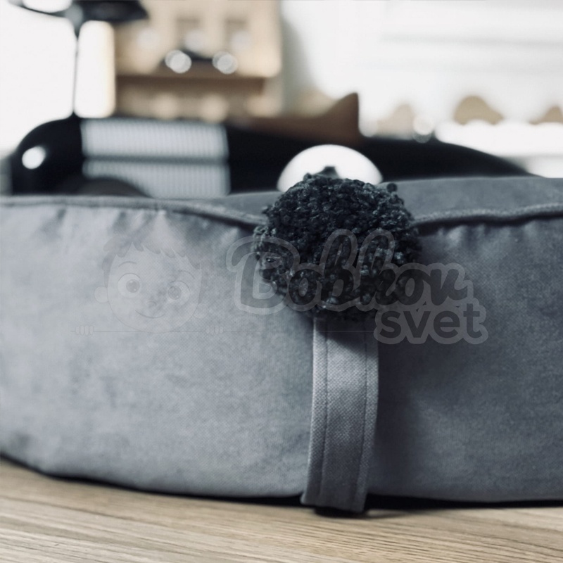 Detská pufa na sedenie s ozdobným POMPOM - tmavosivá