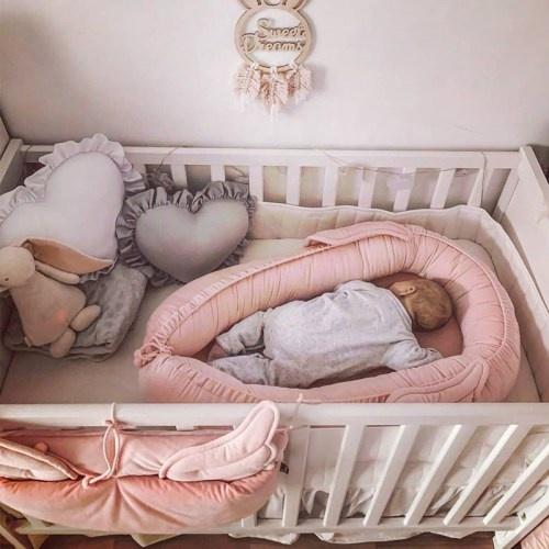 Zamatové hniezdo pre bábätko DAMANI - edícia ANGEL