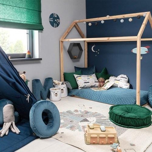 Dekoračný vankúš do izby VELVET písmená z abecedy