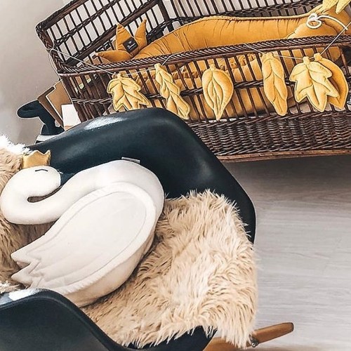Dekorácia do detskej izby DAMANI - LABUŤ s ozdobnou korunkou