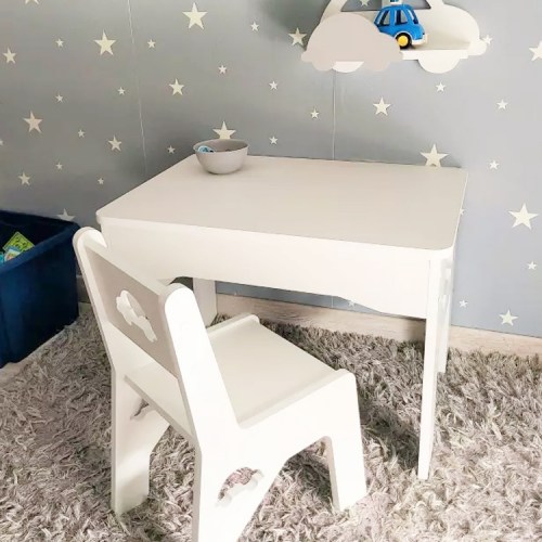 SET stolík a stolička pre deti s nápadným výrezom