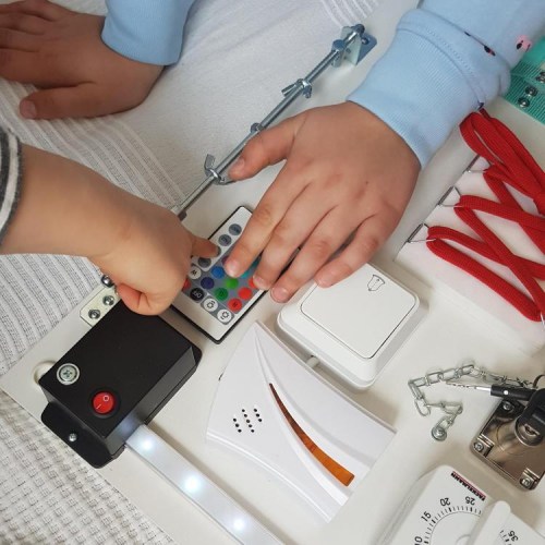 Veľká manipulačná doska / activity board 70cm - Montessori tabuľa pre deti